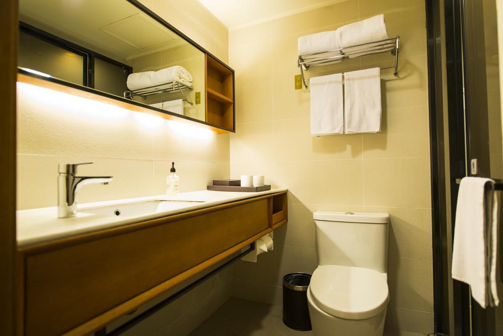 Ji Hotel Xintiandi Shanghaj Zewnętrze zdjęcie